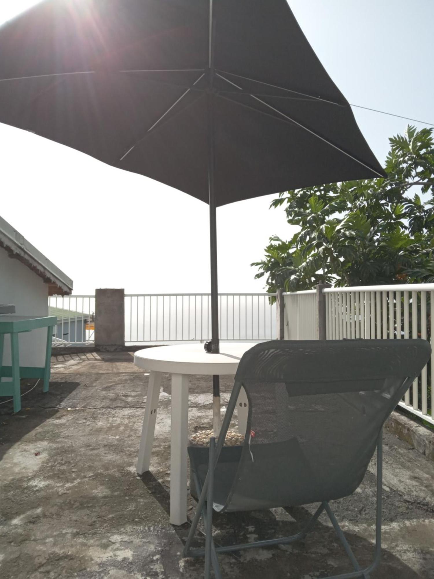 Nouveau Logement Neuf Prix Attractif Chambre Simple Ou Double Haut De Villa Terrasse Vue Sur Mer Bouillante Extérieur photo